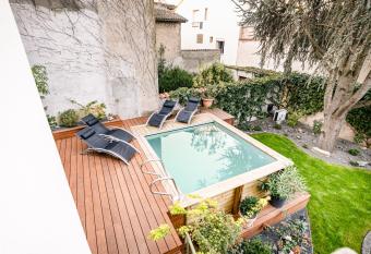 Chambres le C  dre lezoux has Balcony rooms