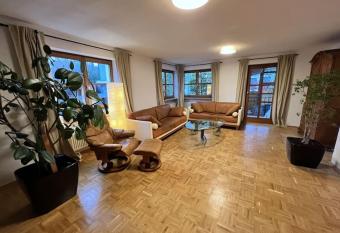 Garten-Ferienwohnung Seppi has Balcony rooms