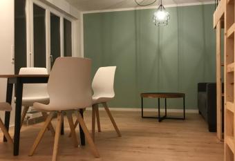 Vicinity KarLi has Balcony rooms