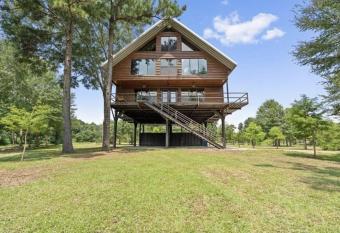 Luxury Three Story Cabin on the River has Balcony rooms