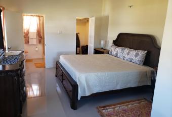 LaCondea allows 18 year olds to book a room