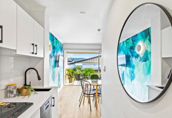 urban oasis in the heart of town has Balcony rooms