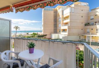 Very nice and modern studio has Balcony rooms