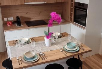 Apartman Orhideja has Balcony rooms