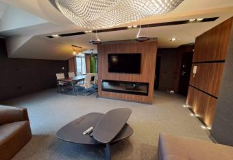 City Business Apartment allows 18 year olds to book a room