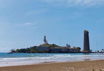 Coral Beach Front has Balcony rooms