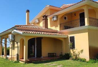 Artemisia bed and breakfast allows 18 year olds to book a room