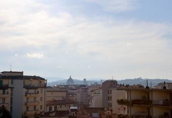 Residenza Mario has rooms with a private hot tub