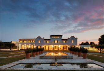 Hotel Font de la Canya allows 18 year olds to book a room