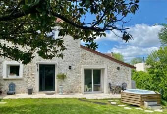 Majoliebriarde B&B - Chambre d h  tes proche Disneyland et Paris has Balcony rooms