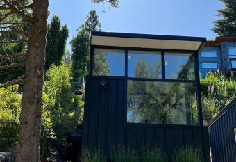 La Clarita allows 18 year olds to book a room