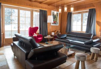 Residence for 12 persons Chalet Crestas-Lenzerheide has Balcony rooms