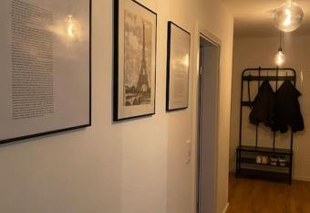 3-Zimmer Wohnung mit Top Lage has Balcony rooms