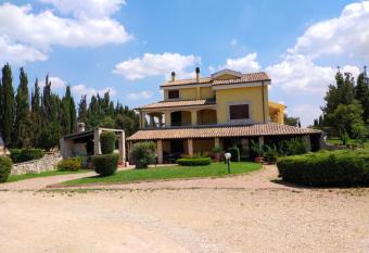 Villa Adele allows 18 year olds to book a room