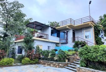 PerfectFarm 9462021887 has Smoking/Balcony rooms