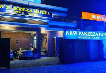 New Pakeeza Hotel has Smoking/Balcony rooms