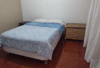 Hospedaje Ana Claudia allows 18 year olds to book a room