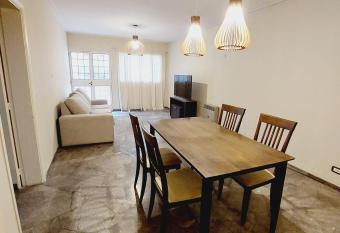 SEMIPISO Avenida Principal centro de Mendoza allows 18 year olds to book a room