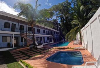 Smokee has Balcony rooms