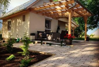 Apr  ka Relax has Balcony rooms