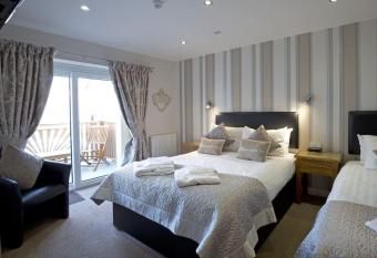 Sanderling Suite Luxury 5 Star Apartment has Balcony rooms
