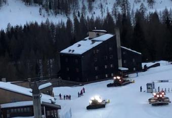 Perla Dolomiti Falt allows 18 year olds to book a room