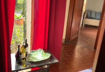 SLOW LIVING IN THE HEART OF TUSCAN HISTORY has Balcony rooms