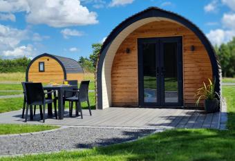 Habberley Glamping Pods allows 18 year olds to book a room