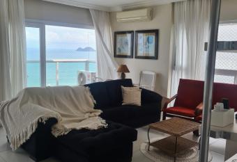 Apartamento Guaruj   allows 18 year olds to book a room