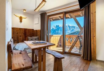 Aschnerhof Holzherz has Balcony rooms