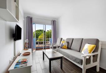 Buena Fuerte Apartamentos Playa has Balcony rooms