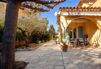 Paularene has Balcony rooms