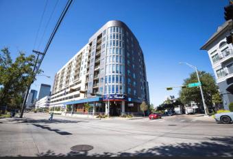 Luxury Downtown King Suite has Balcony rooms