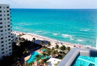 Beautiful penthouse condo with stunning views of both ocean and city has Balcony rooms