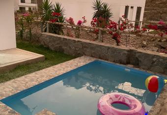 Casa Campo Ecol  gica en Ca  ete has Balcony rooms