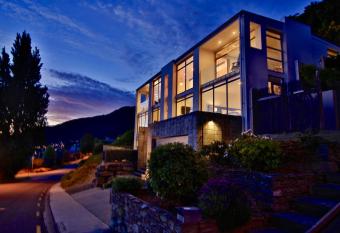 Spectacular Panoramic 4Bedroom Lakeview has Balcony rooms