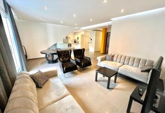 Brand-new apartments in the heart of Brussels has Balcony rooms