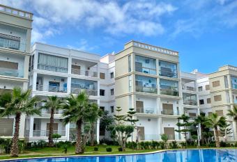 The Relaxing House has Balcony rooms