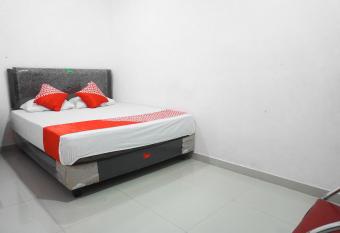 SPOT ON 92221 Pondok Cahaya allows 18 year olds to book a room