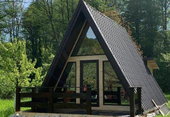 Casa de vacan  a Cristina has Balcony rooms