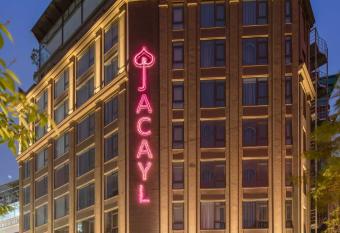 Jacayl Hotel TCG has Smoking rooms