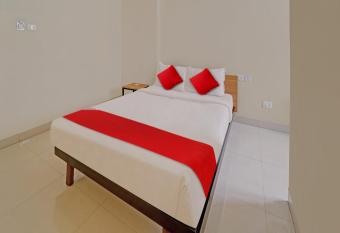 OYO Flagship 80808 Hotel Virksham allows 18 year olds to book a room