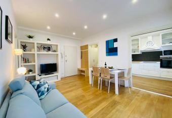 Venezia Mestre Ca  Bembo allows 18 year olds to book a room