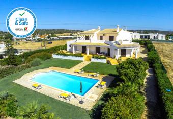 G - Vila C  u Guesthouse has Balcony rooms