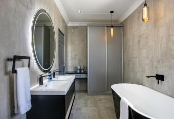 Woman Era Guest House allows 18 year olds to book a room