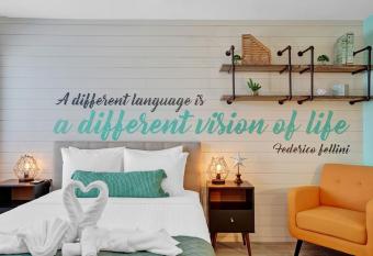 Green Studio Host By BeeNomad allows 18 year olds to book a room