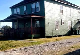 Near Texas City, NASA & Kemah & Galveston has Balcony rooms