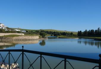 Villa Mar  a allows 18 year olds to book a room