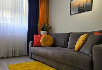 Apartament Pod Jedynk   allows 18 year olds to book a room