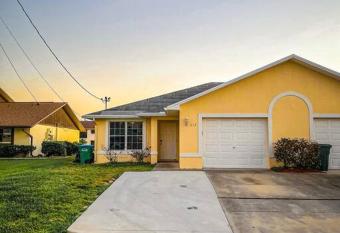 Peaceful 3 Bed Waterfront Home allows 18 year olds to book a room